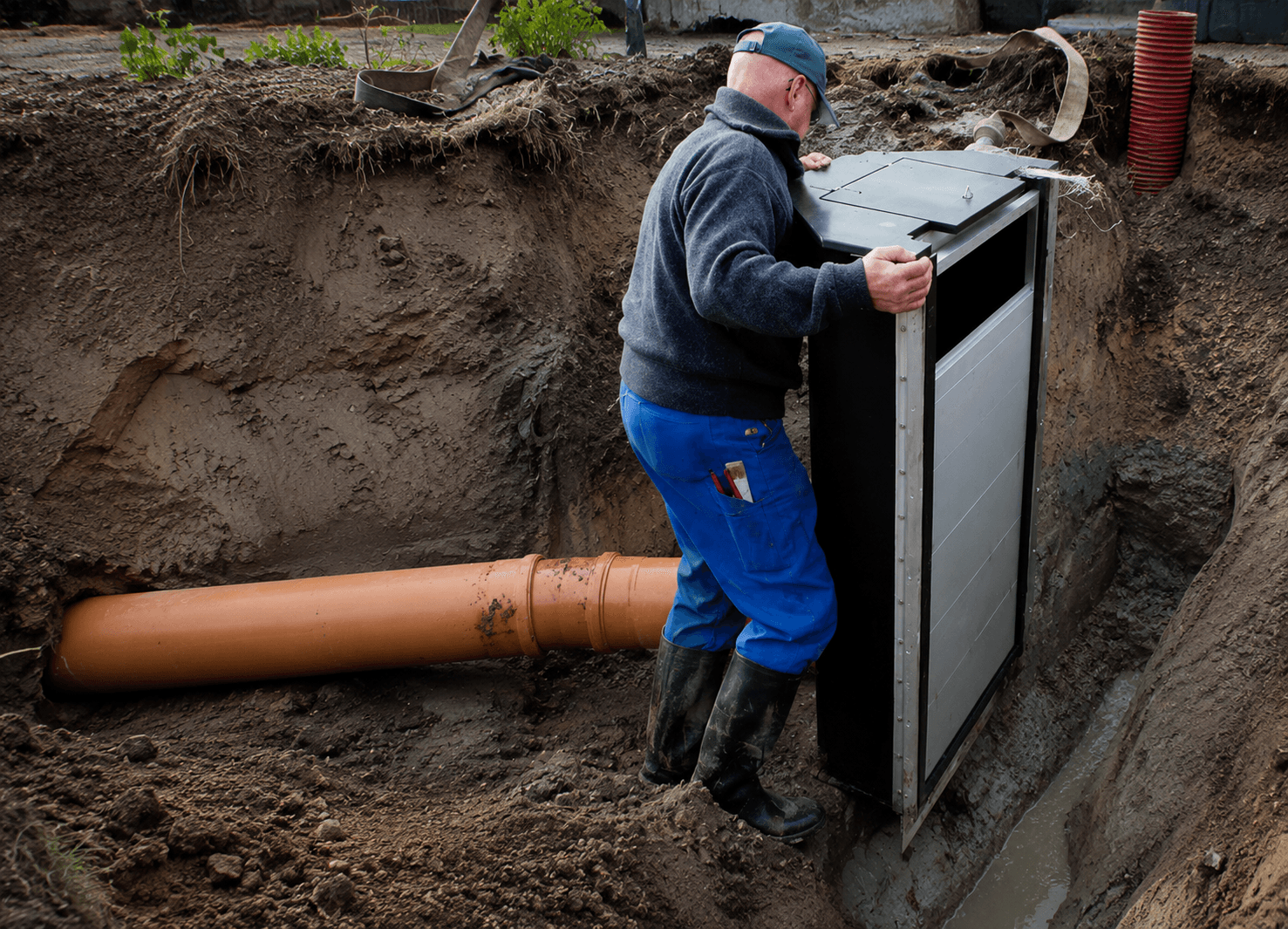 Einbau Kläranlage / Vollbiologie